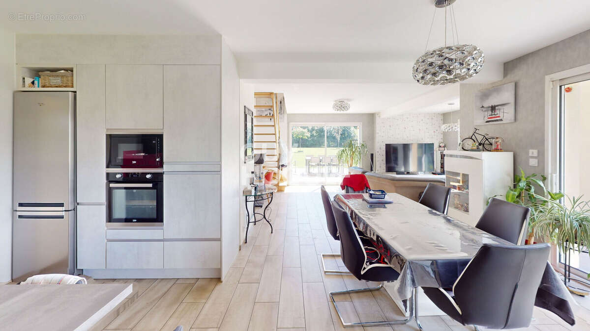Exclusivité - Maison contemporaine 2018, spa et grand terrain à Poilley - photo 2