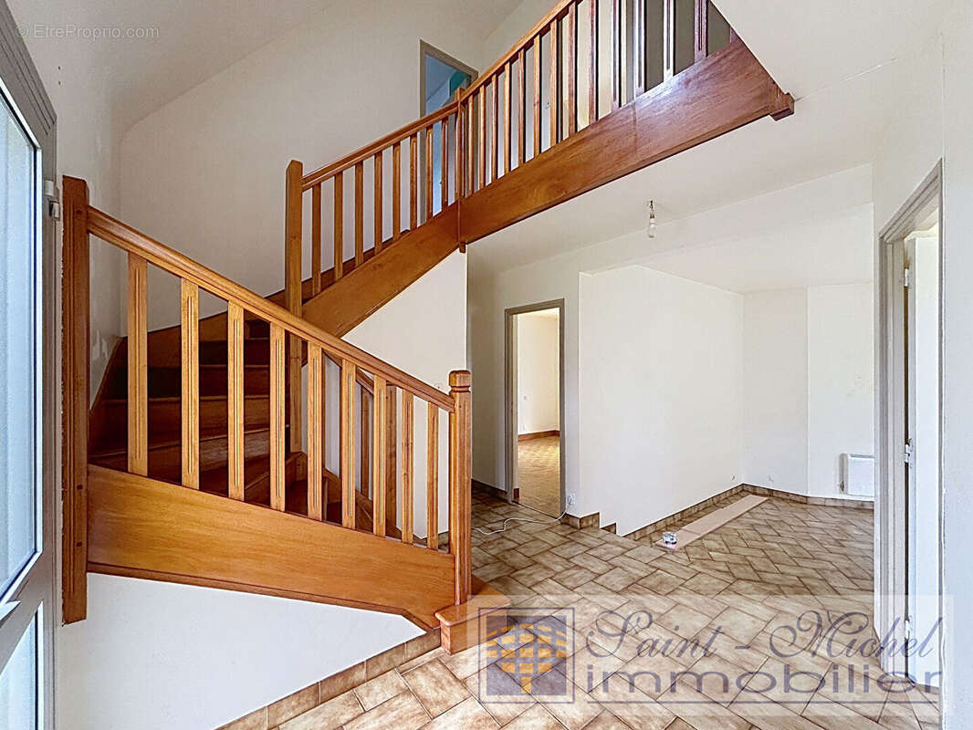 Maison à LOCUNOLE