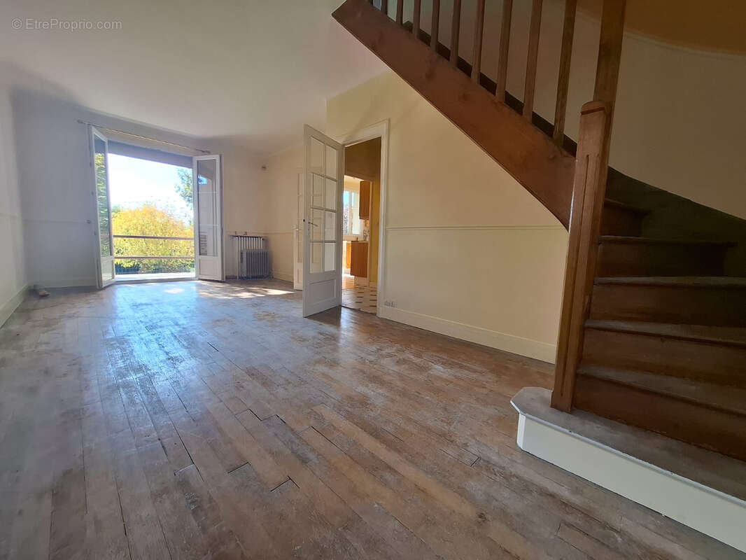 Maison à COULOMMIERS