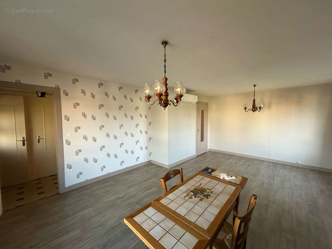 Maison à MAGNY-VERNOIS