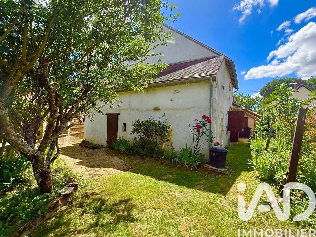 Maison 120 m² à Alligny-Cosne  - photo 4