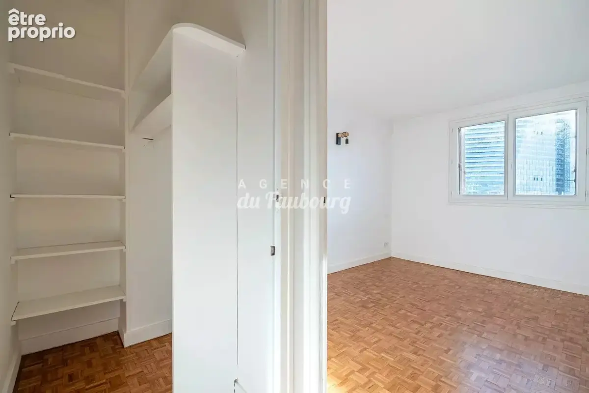 Appartement 3 pièces - 11ème étage avec asc. - vue Tour Eiffel - photo 10