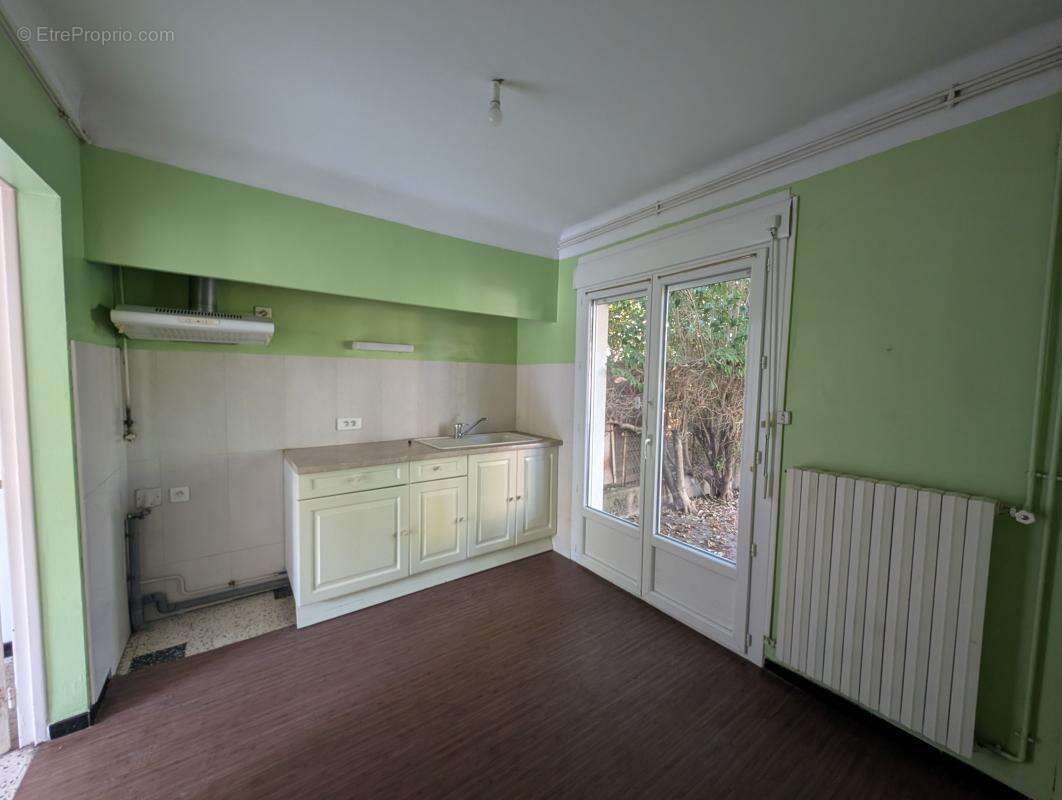 Maison à vendre à Pézenas – Calme et proximité du centre - photo 4