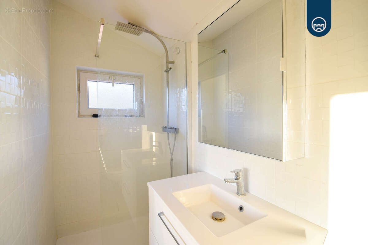 Maison à SAINT-ANDRE-DE-LA-ROCHE