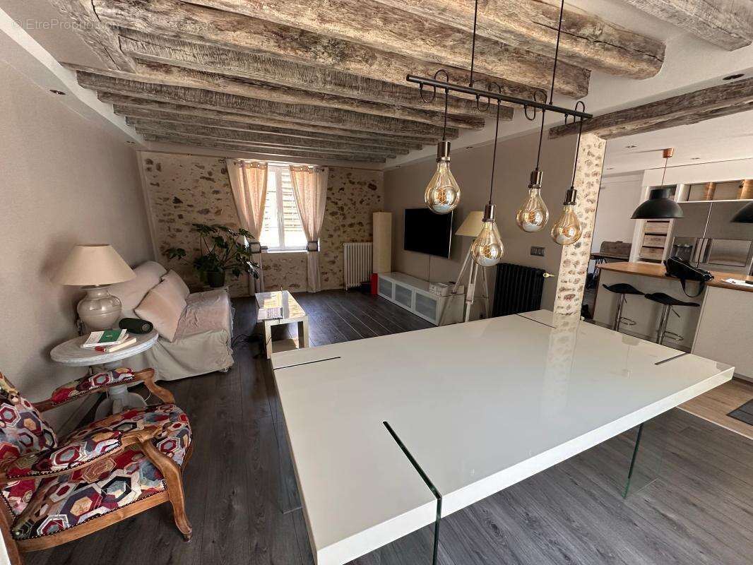 Maison à BRUYERES-LE-CHATEL