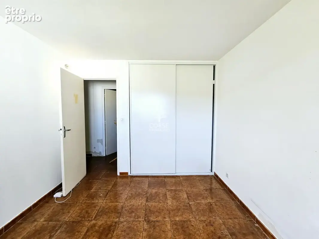 Villa T5 - 4 chambres- 156 m2 avec piscine - photo 9