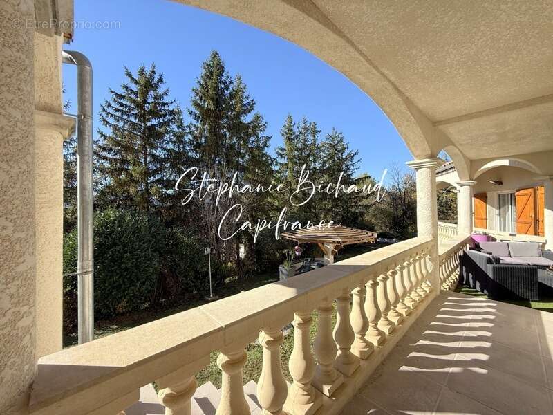 Maison à CHATEAUVIEUX