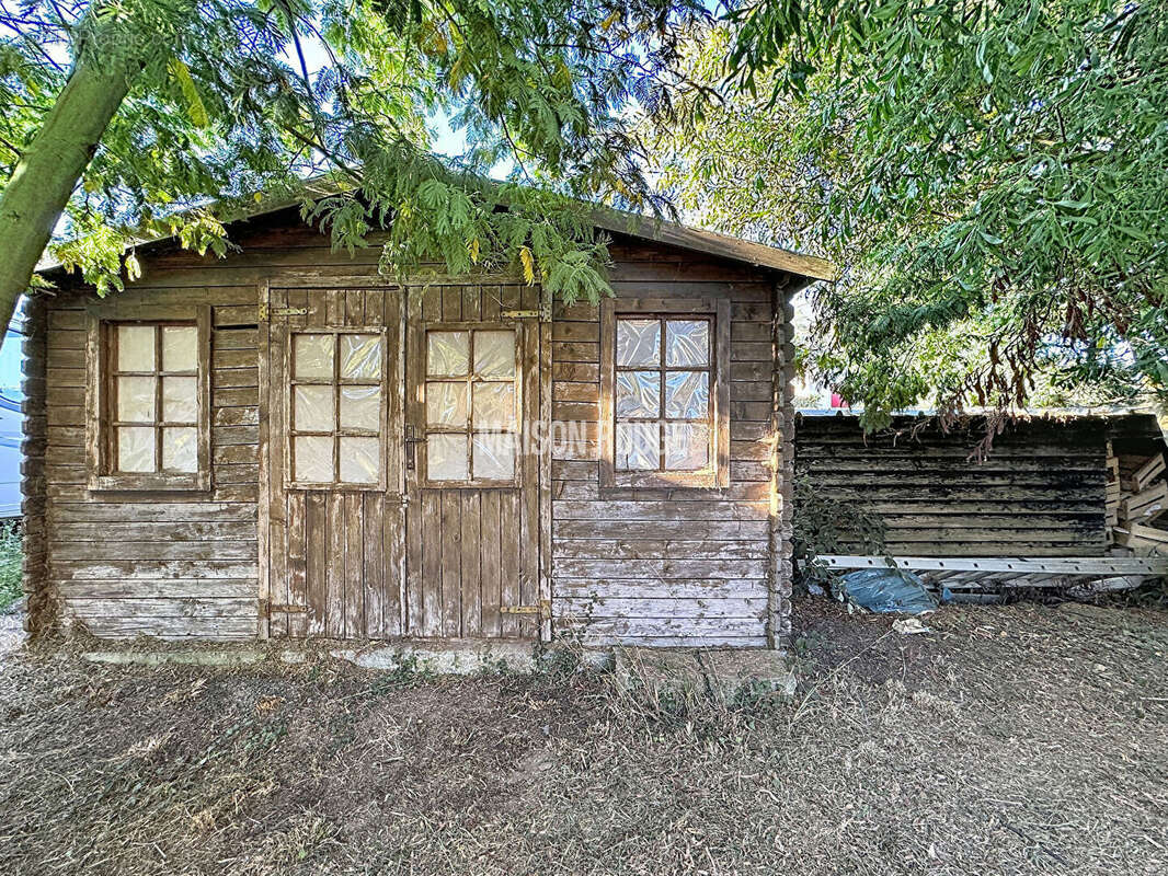 Maison de caractère avec longère indépendante sur un magnifique terrain arboré à Loguivy ! - photo 16