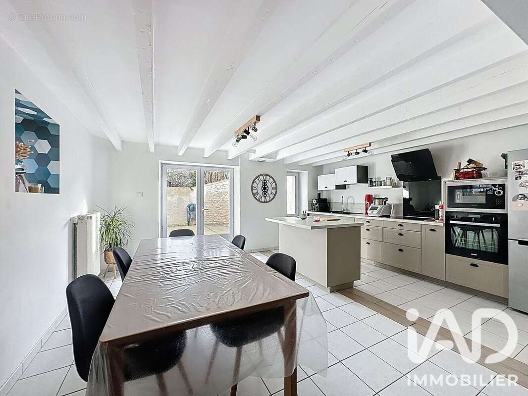 Photo 2 - Maison à THOUARS