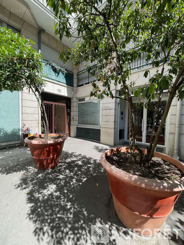 Appartement à PARIS-10E