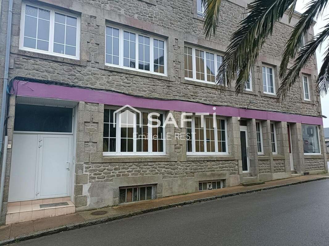 Commerce à Plomodiern  - photo 2