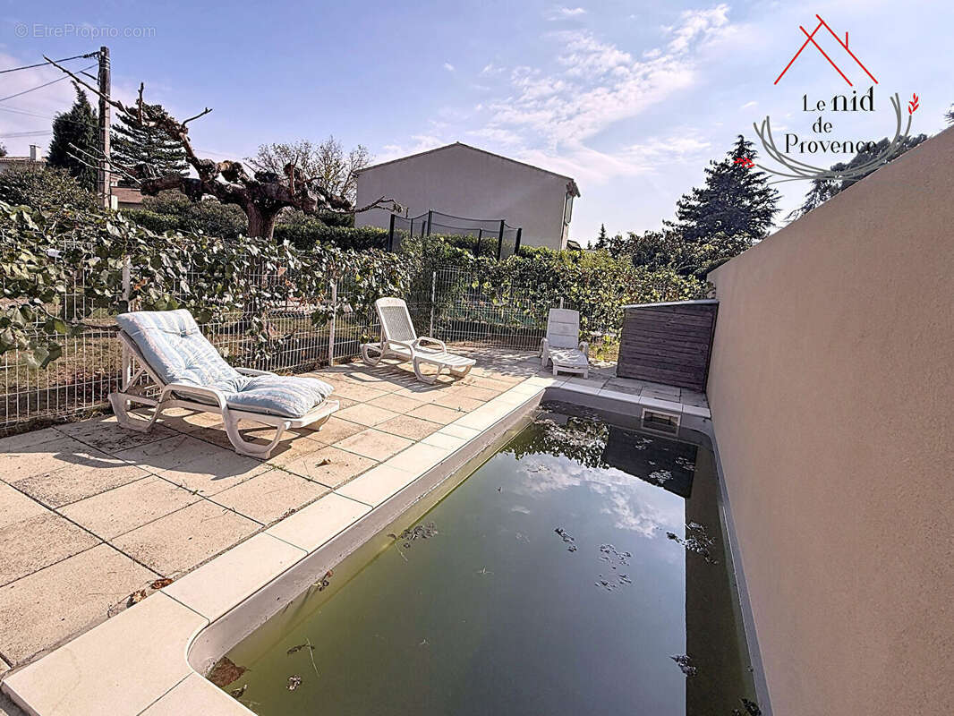 Maison à PERNES-LES-FONTAINES