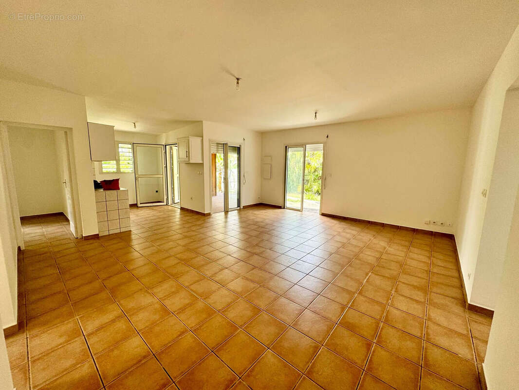 Photo 3 - Maison à LE TAMPON