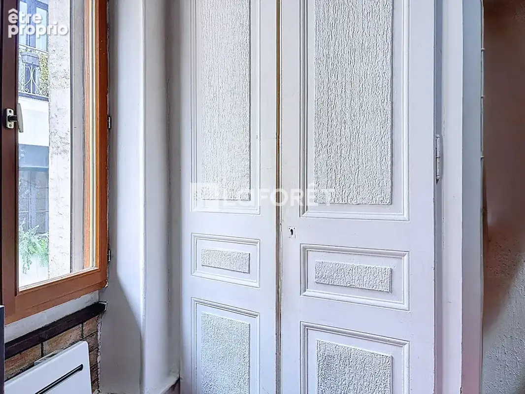Studio loué lumineux avec mezzanine et charme ancien Centre historique de Chambéry - photo 7
