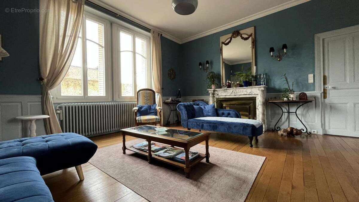 Maison à AUTUN
