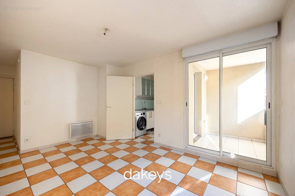 Appartement à MARSEILLE-8E