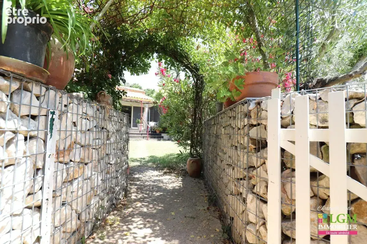 AUBIGNAN (84) - Le luxe du calme, la douceur de la Provence pour cette maison de 116 m² - photo 6