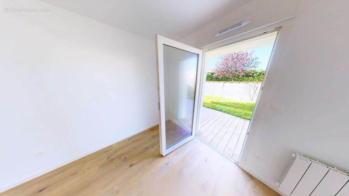 Appartement à FOURAS