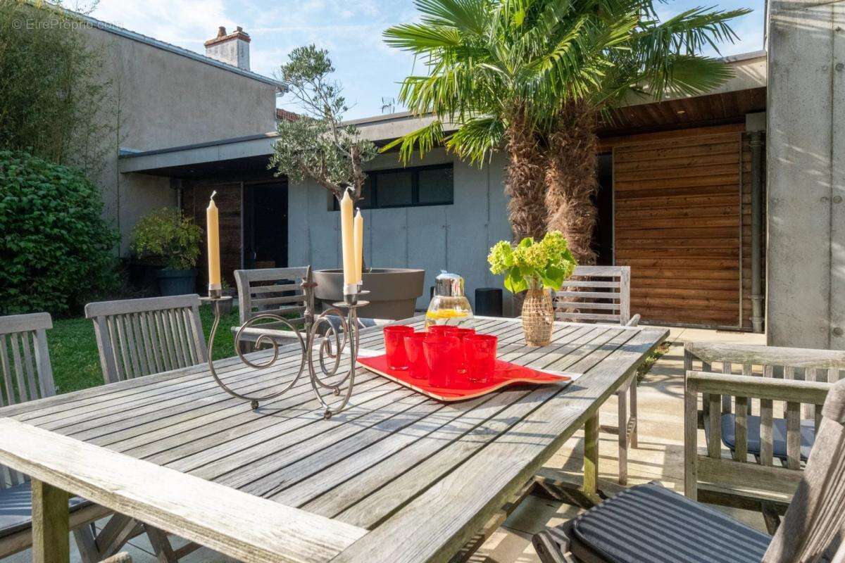 Maison à LA ROCHELLE