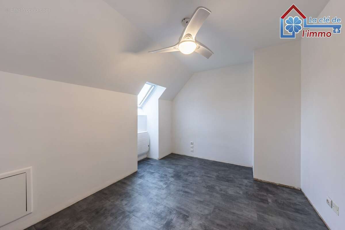 Maison à MOISSY-CRAMAYEL