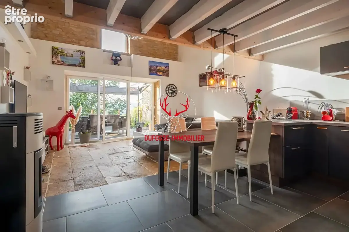 Maison 5 pièces à vendre à Val d'Oingt - 350 000 - photo 2