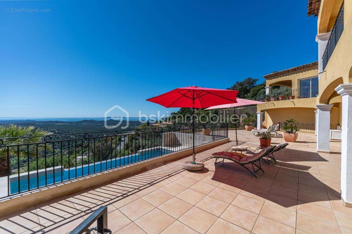 Maison à LA LONDE-LES-MAURES