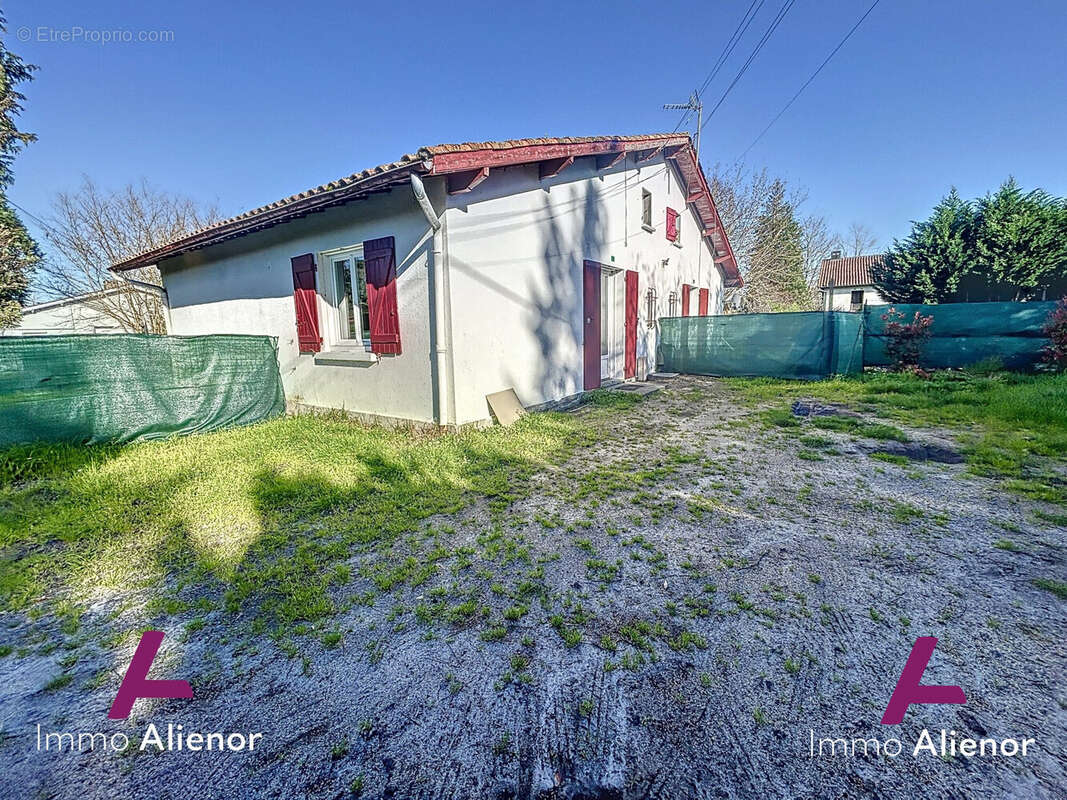 Appartement à HOSTENS