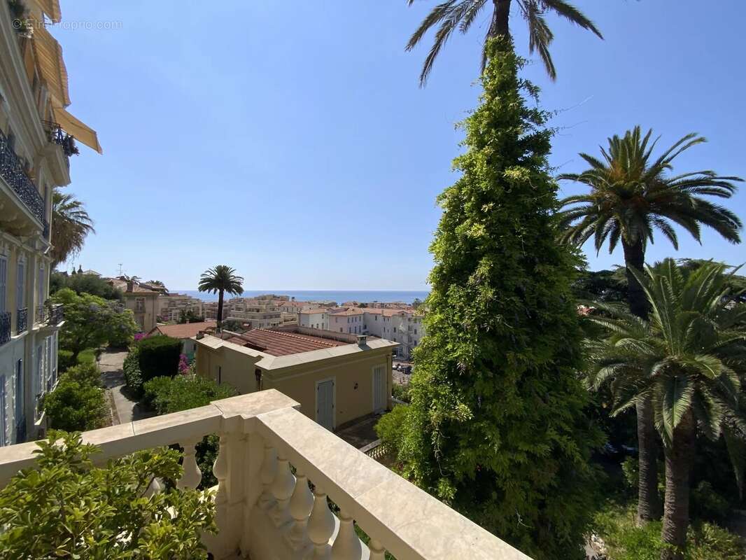 Appartement à MENTON
