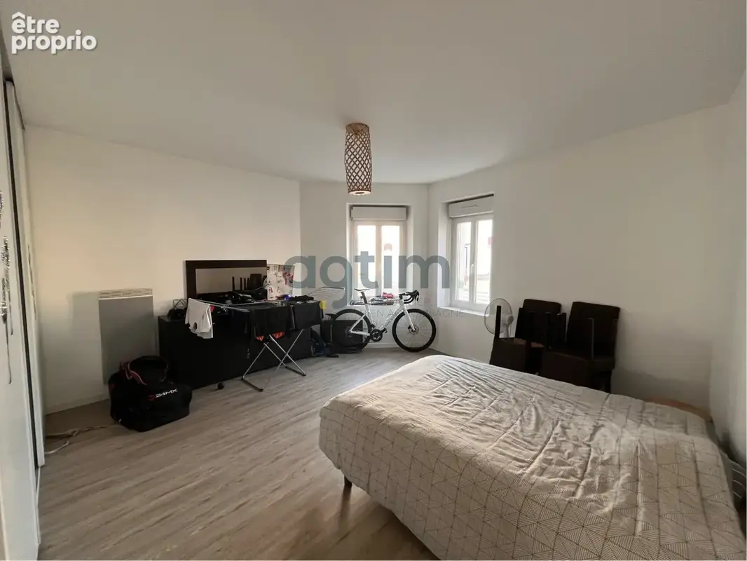 Nieul-le-Dolent   Ensemble immobilier composé de deux logements. - photo 4