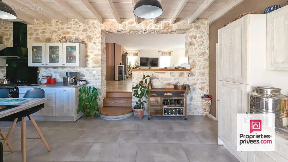 Maison à LA MOTTE