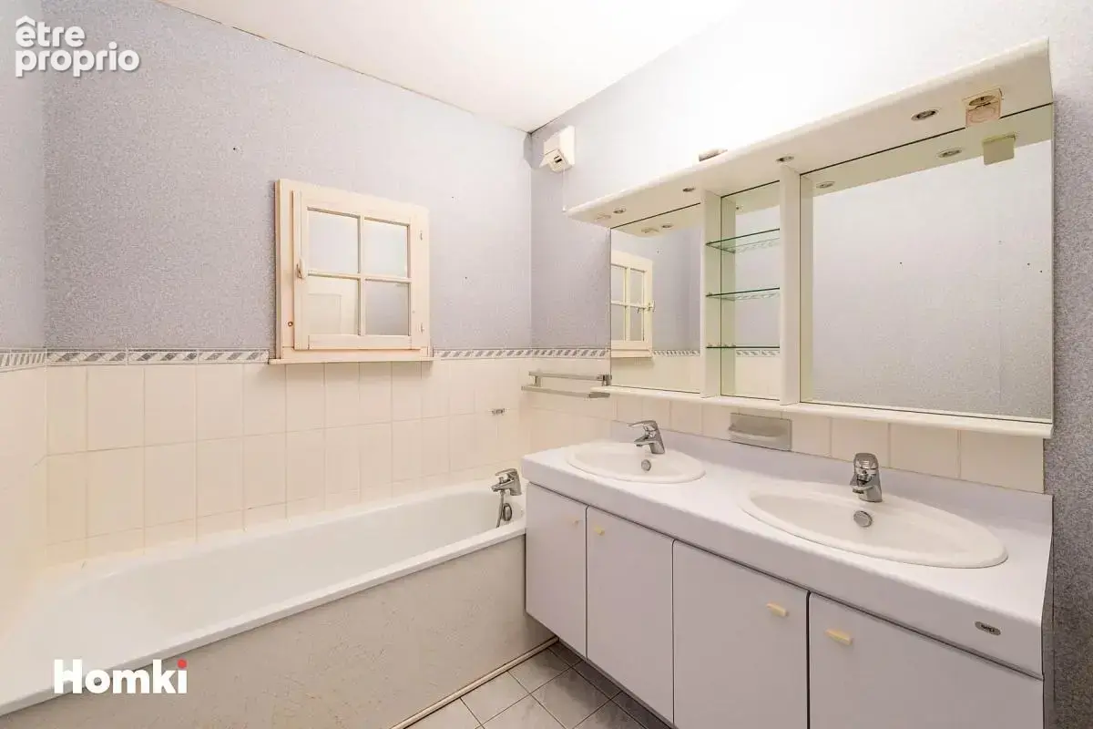 SAINT-AMAND-LES-EAUX – Appartement duplex T3 avec terrasse, balcon, parking et ascenseur – Résidence recherchée - photo 15
