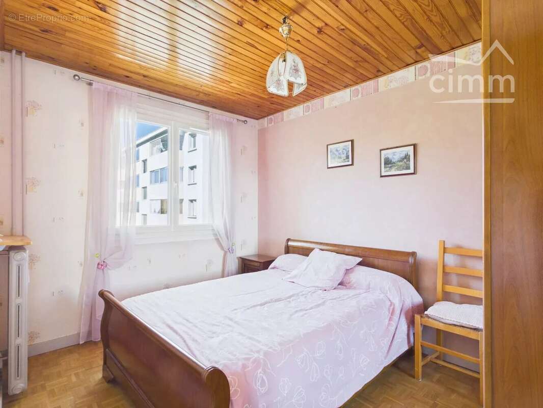 Appartement à FONTAINE
