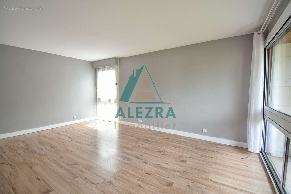 Appartement 86 m² à La Celle-Saint-Cloud  - photo 4