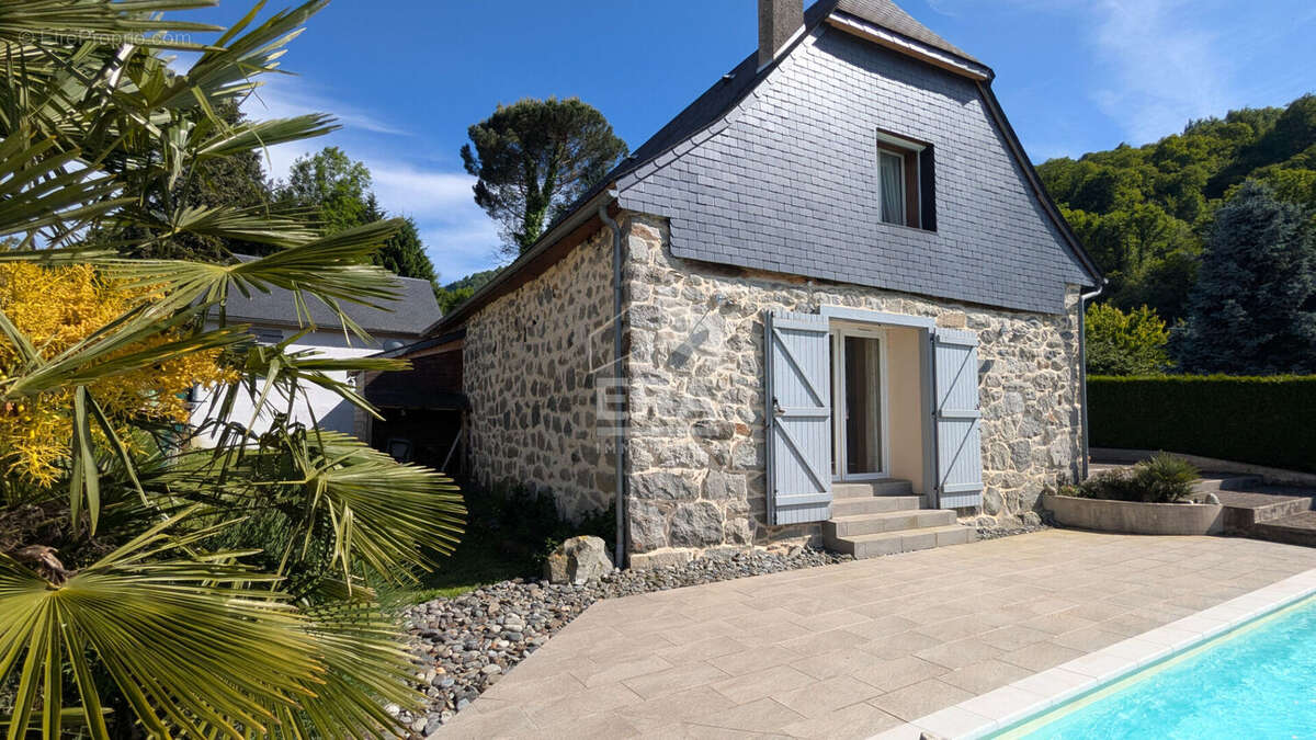 Maison à ARCIZANS-AVANT