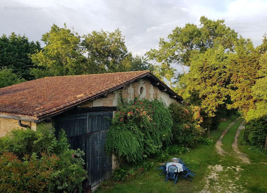 Maison 240 m² à Tizac-De-Lapouyade  - photo 21