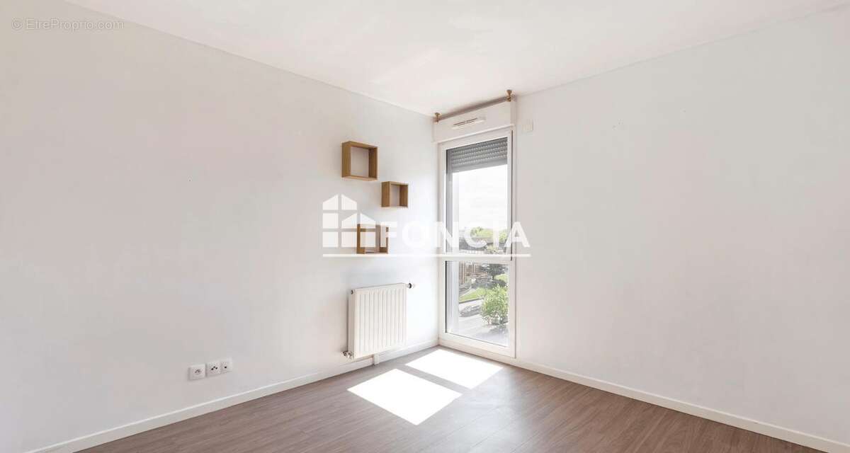 Appartement à LES ULIS