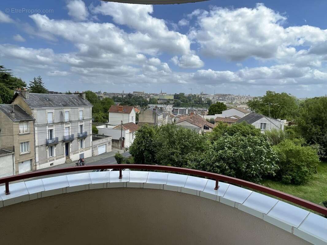 Appartement à POITIERS