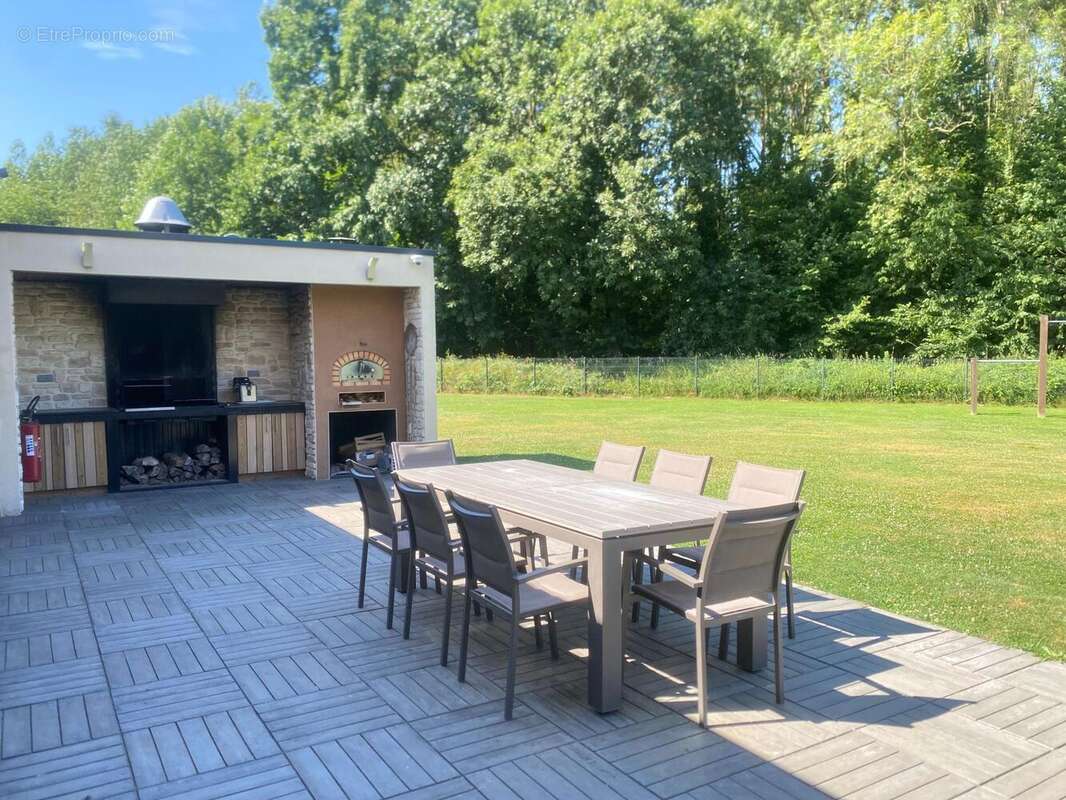 Maison 228 m² à Flers  - photo 2