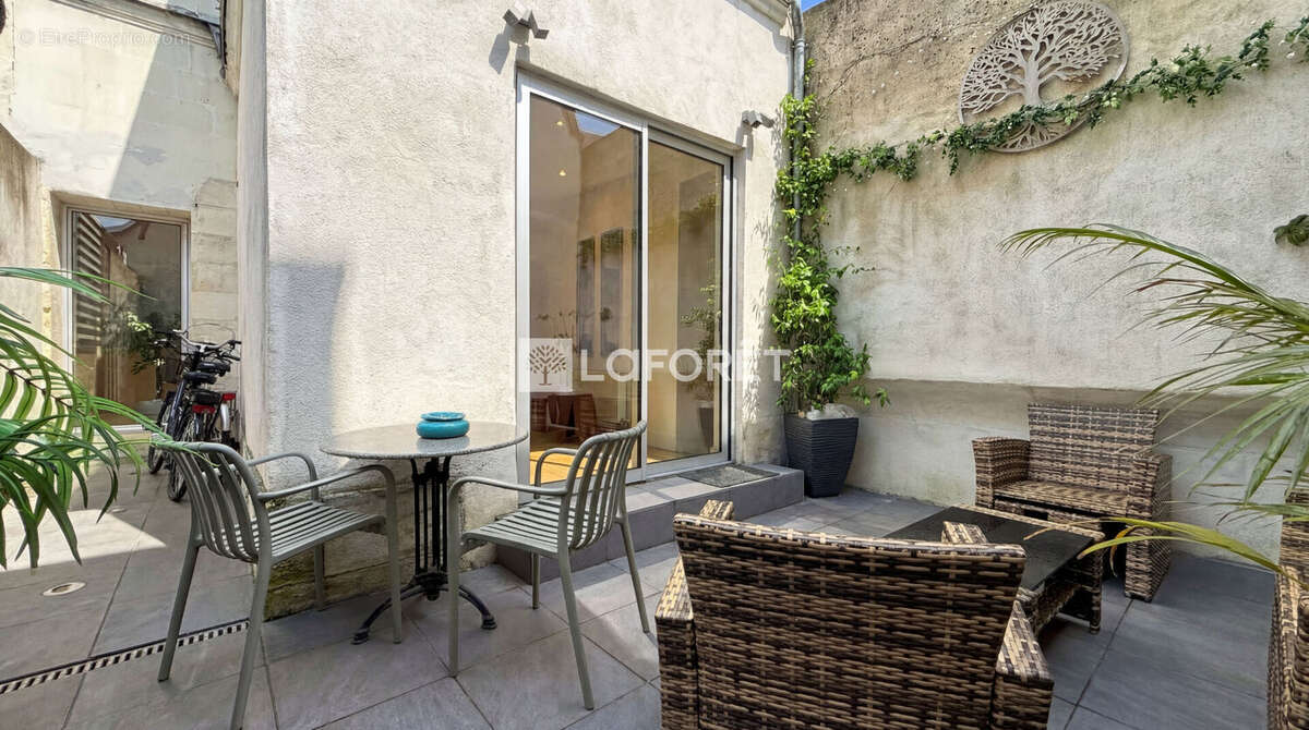 Maison Tours 7 pièce(s) 214 m2 - photo 3
