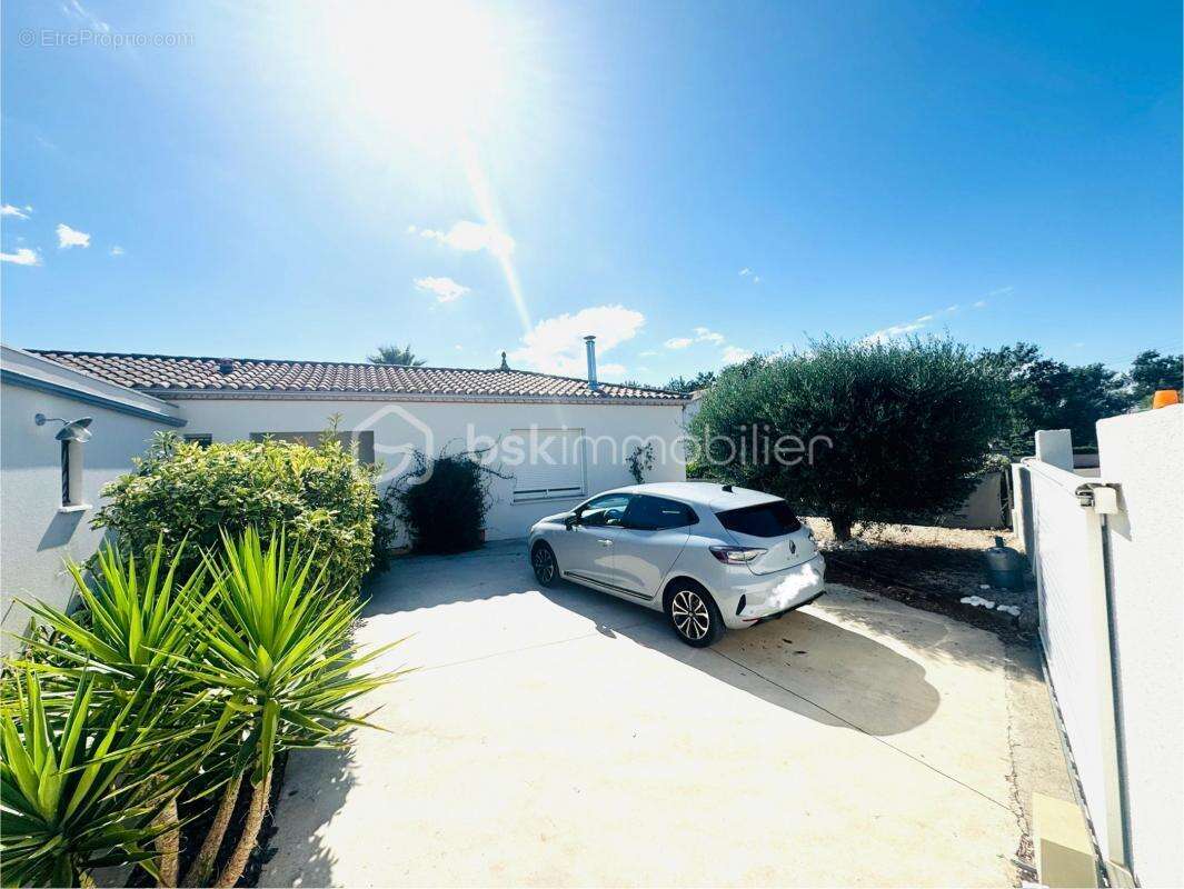 Maison à LIGNAN-SUR-ORB