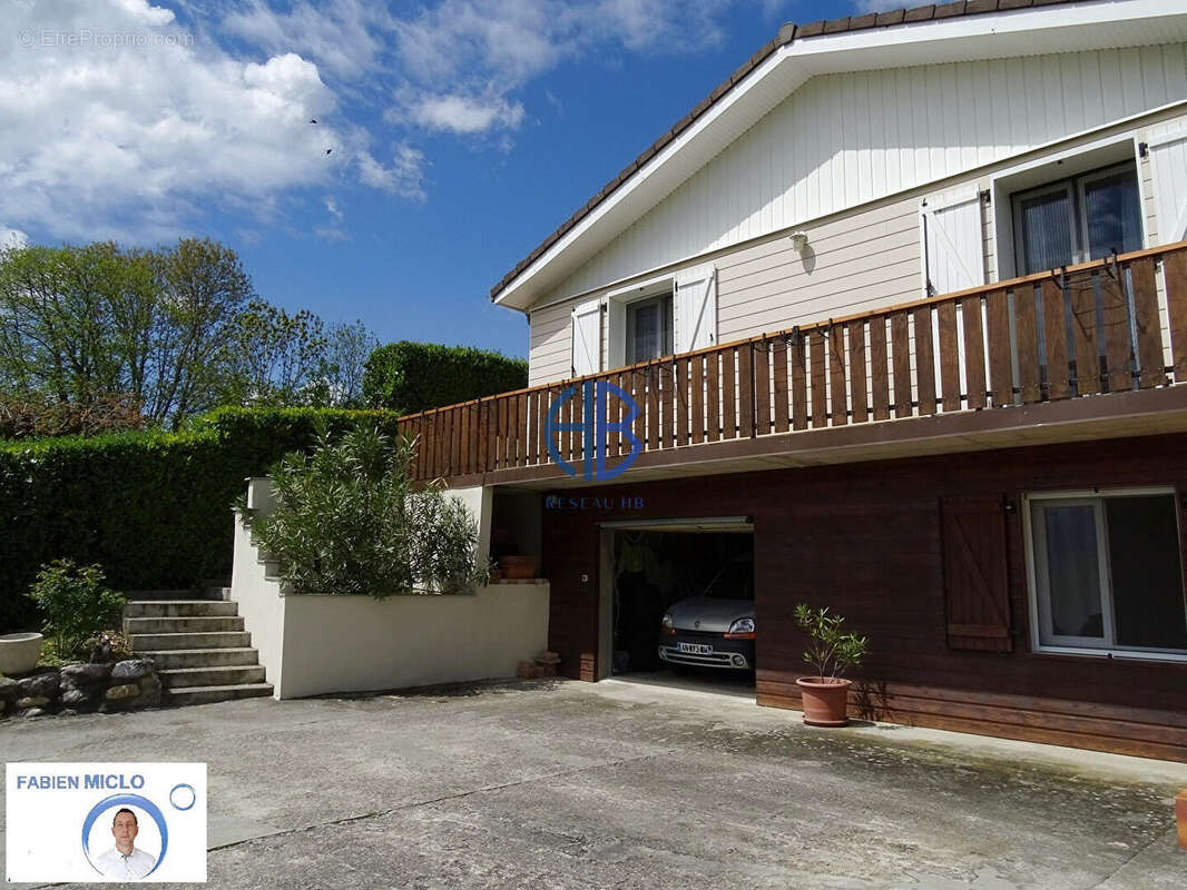 Maison à SAINT-BLAISE-DU-BUIS