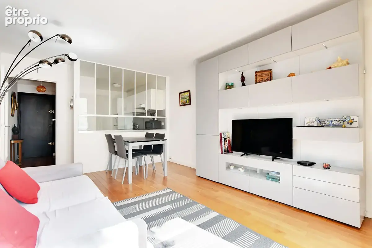 2 pièces 44 m2 avec balcons au calme - photo 2