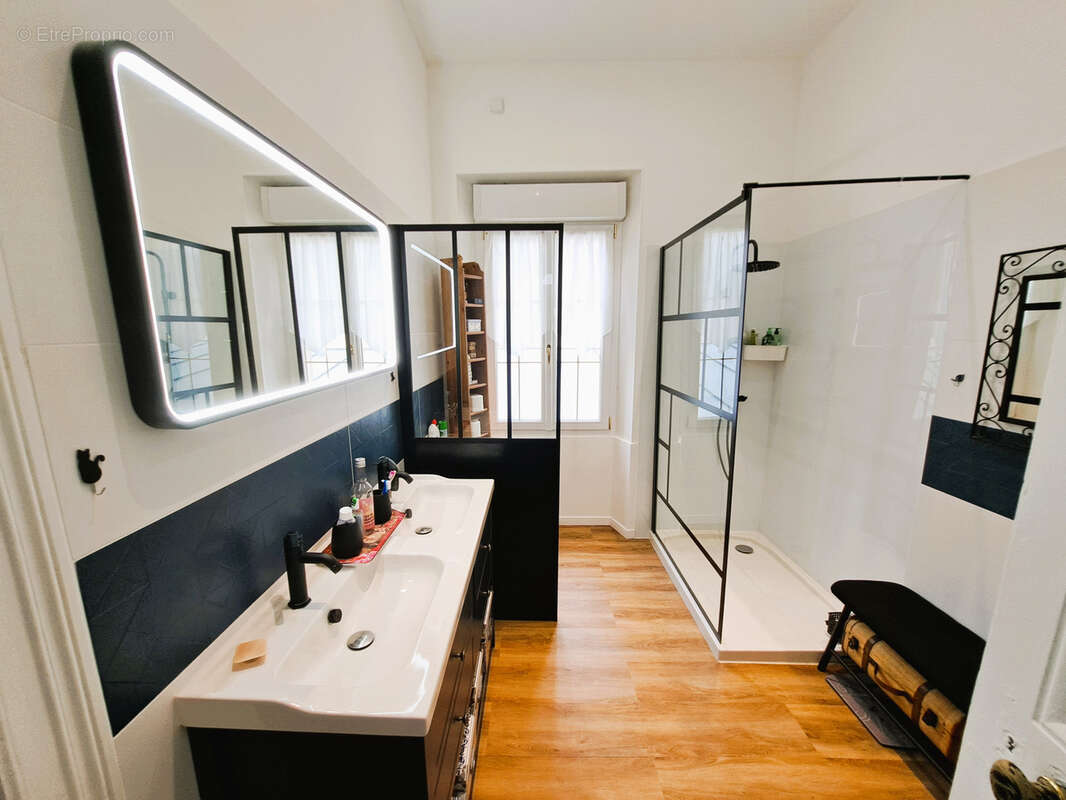 Maison à MONTEREAU-FAULT-YONNE