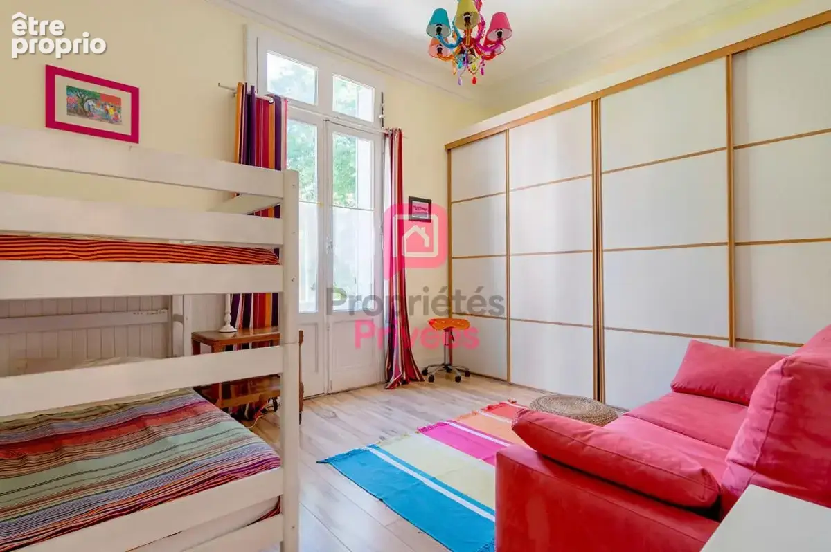 ARCACHON - Appartement de caractère avec jardin privatif au sein d'une remarquable villa Arcachonnaise - photo 7