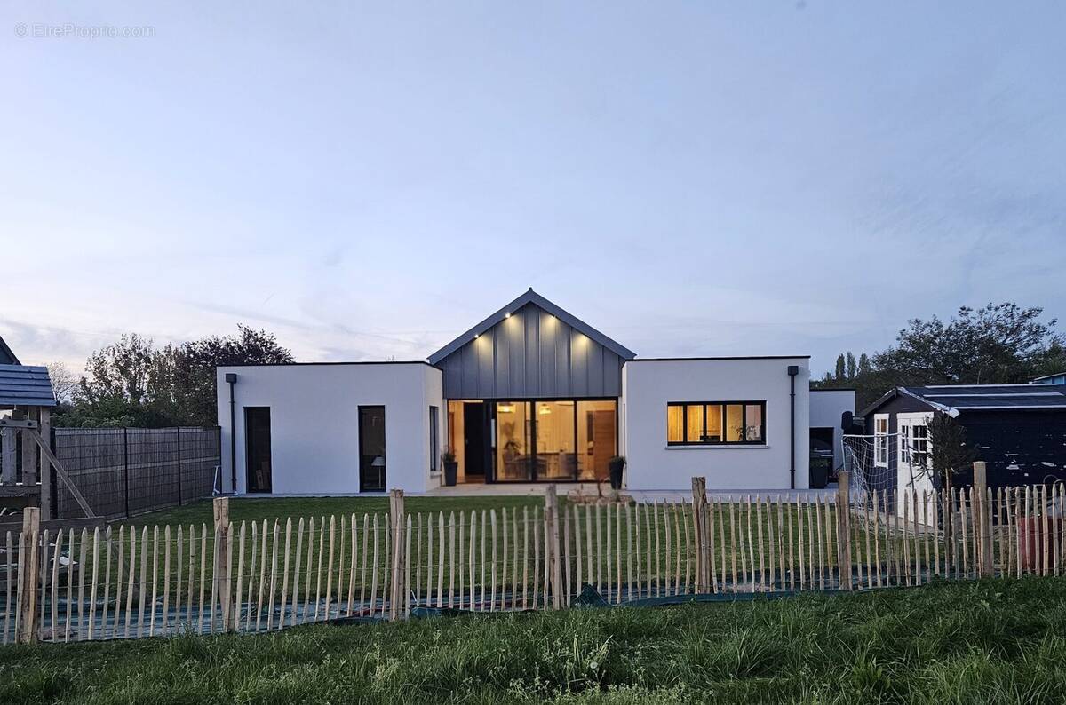 Maison à HILLION