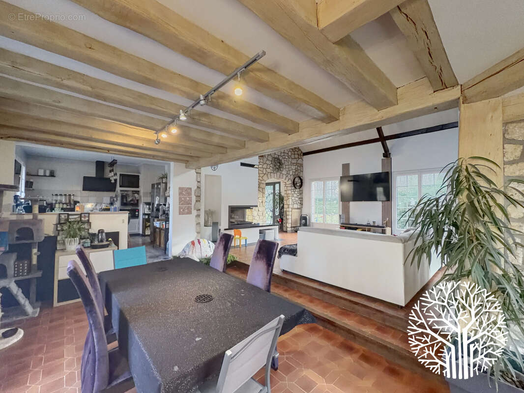 Maison à MILLY-LA-FORET