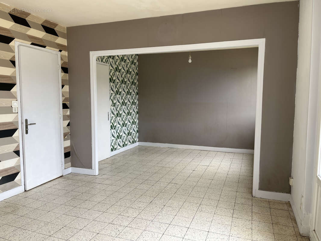 Maison à CANY-BARVILLE