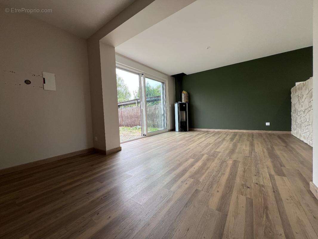 Maison 68 m² à Montrejeau  - photo 4