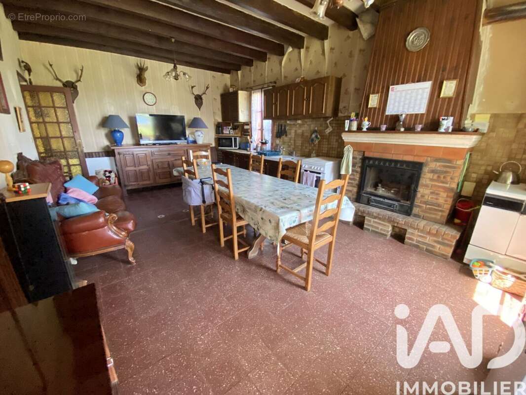 Maison 103 m² à Faverolles  - photo 2