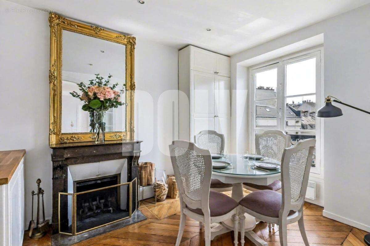 Appartement à PARIS-4E